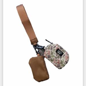 Dark Brown/ Camo Double Pouch Wristlet | Lulu Mac